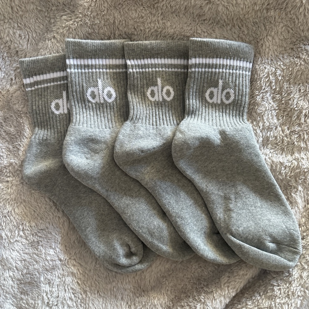 Alo Yoga Unisex Throwback Ankle Socks Size Medium